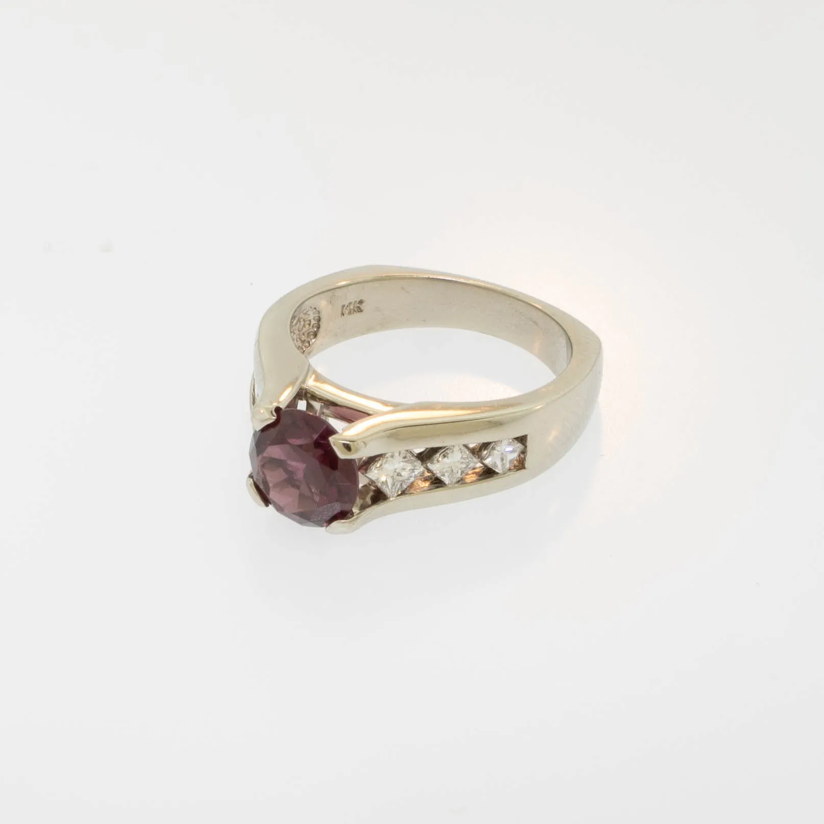 14K White Gold Rhodalite Garnet and Princess-Cut Diamond Ring Sz 7.25 Preowned