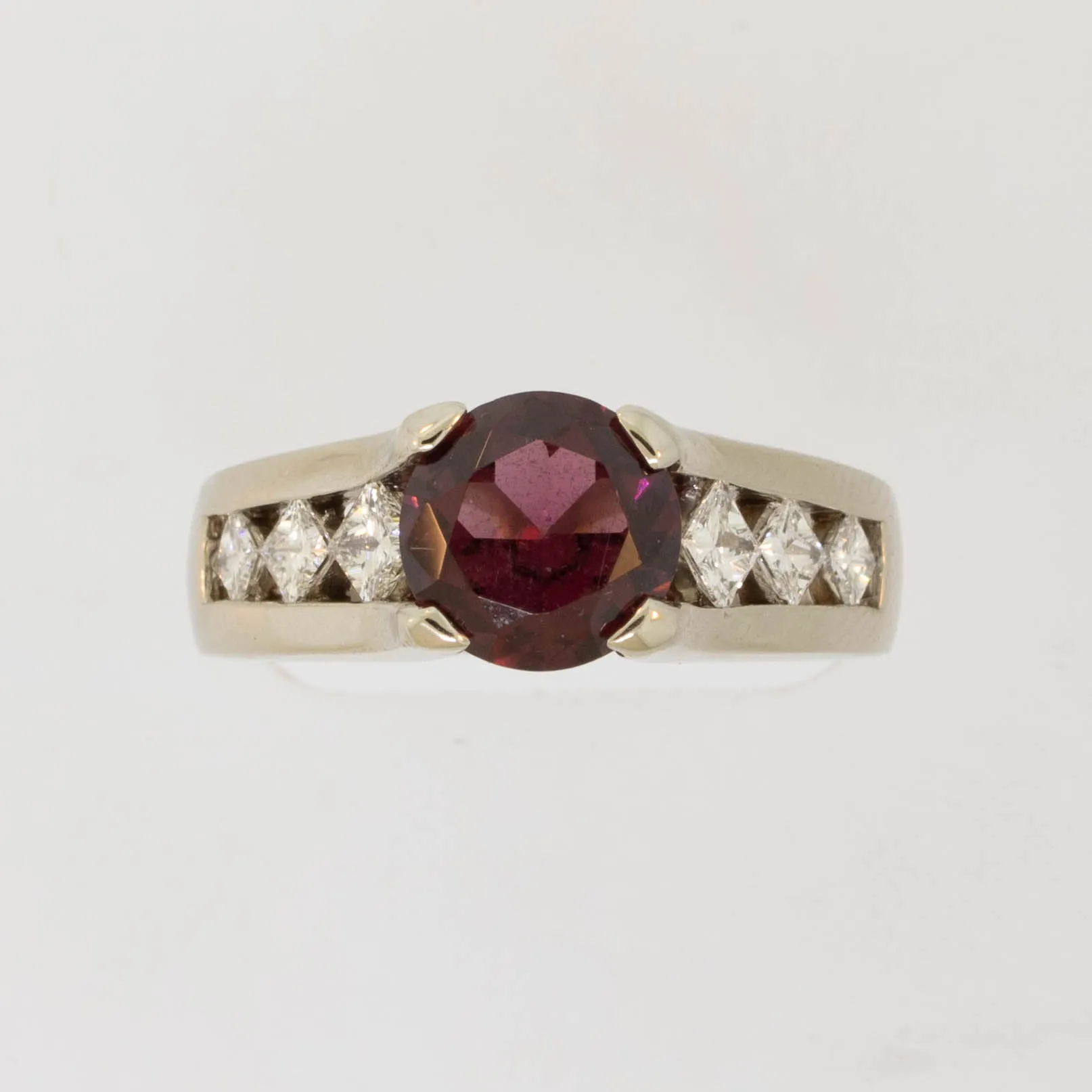 14K White Gold Rhodalite Garnet and Princess-Cut Diamond Ring Sz 7.25 Preowned