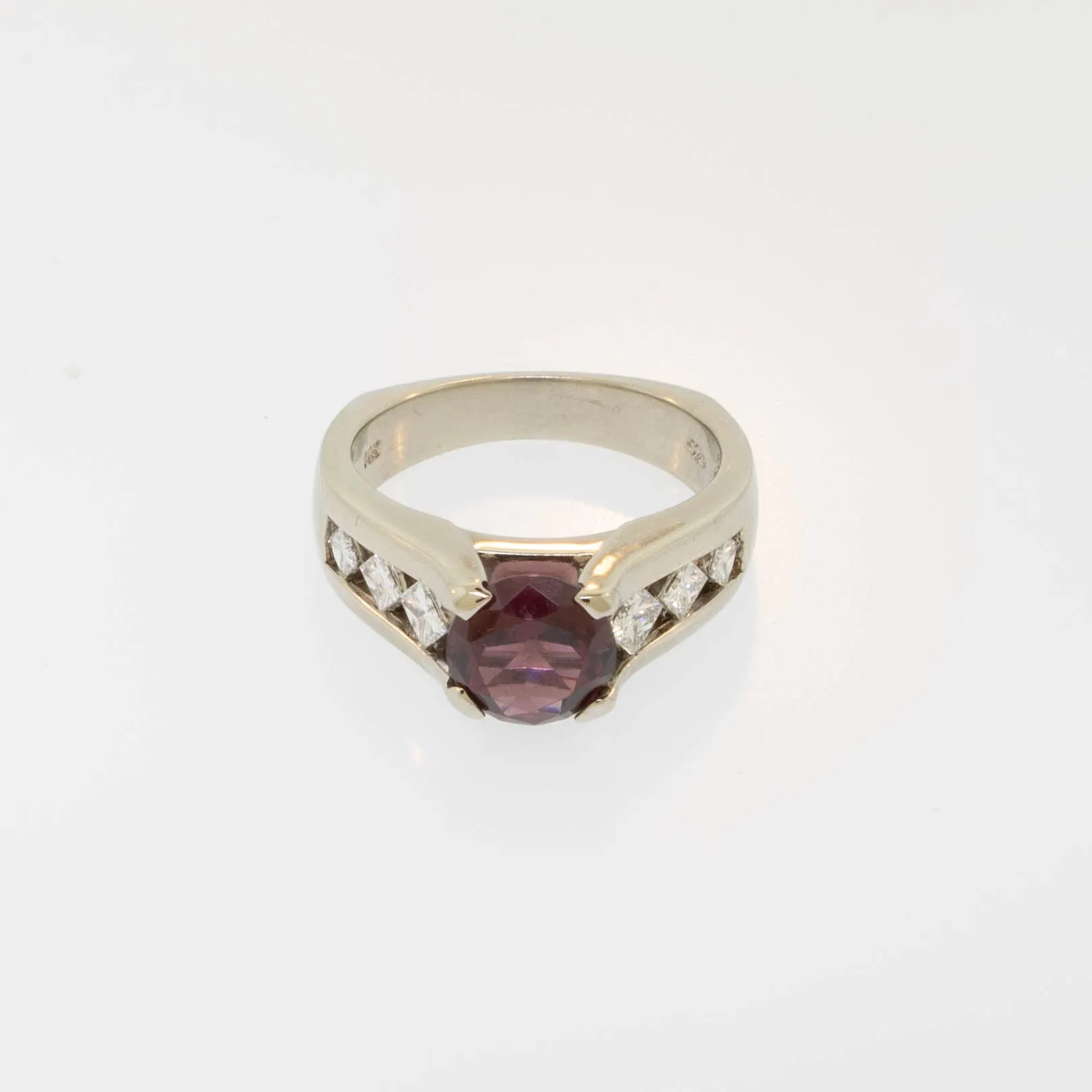 14K White Gold Rhodalite Garnet and Princess-Cut Diamond Ring Sz 7.25 Preowned