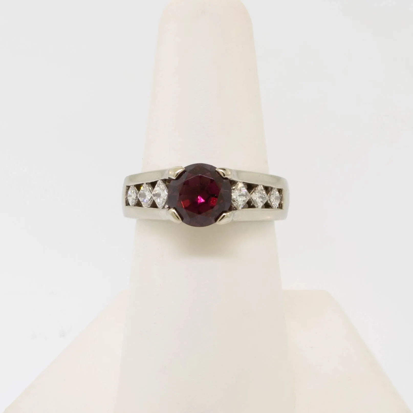 14K White Gold Rhodalite Garnet and Princess-Cut Diamond Ring Sz 7.25 Preowned