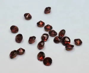 19 Round Cut Melee Garnets