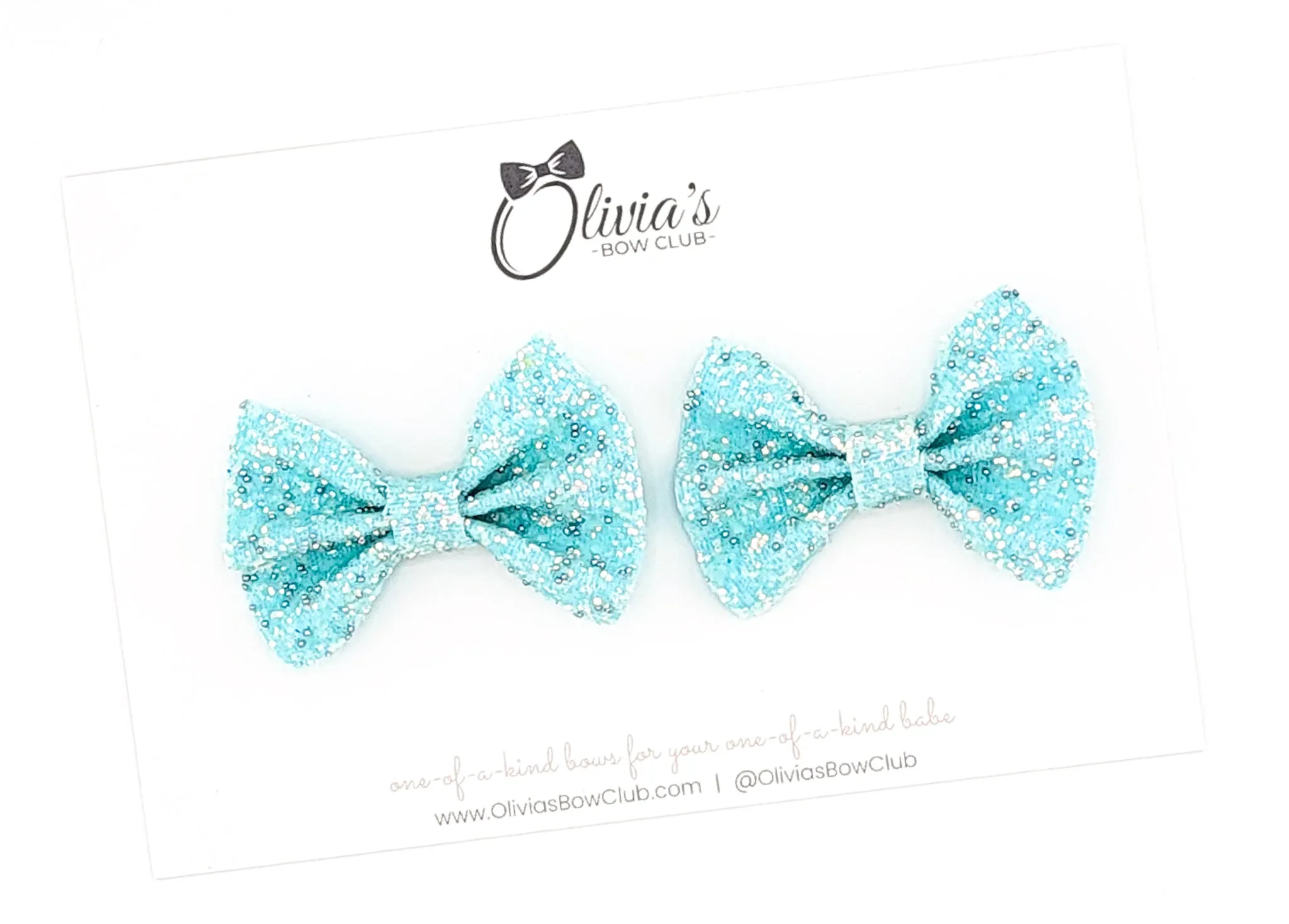 Birthstone Bow: December, Blue Zircon