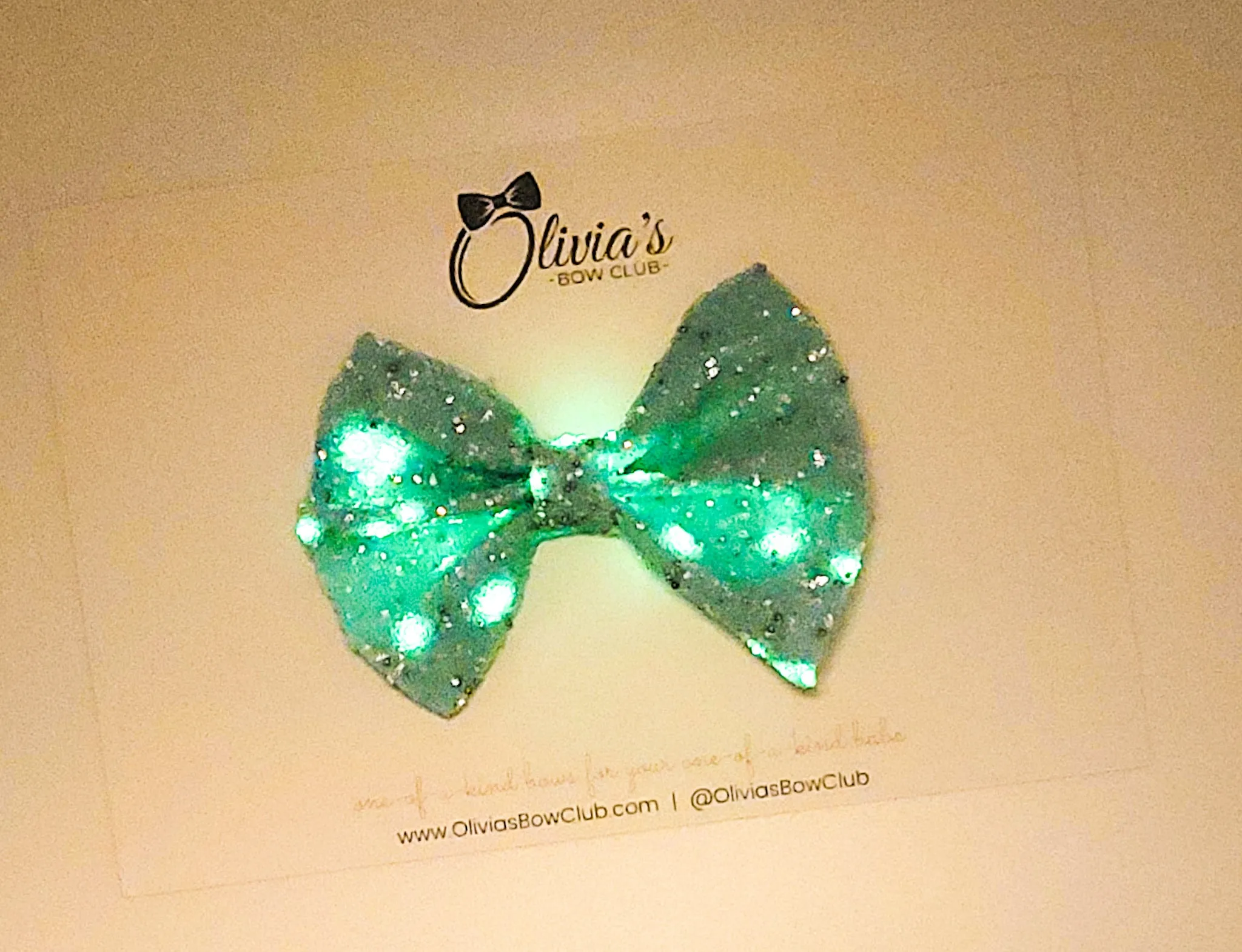 Birthstone Bow: December, Blue Zircon