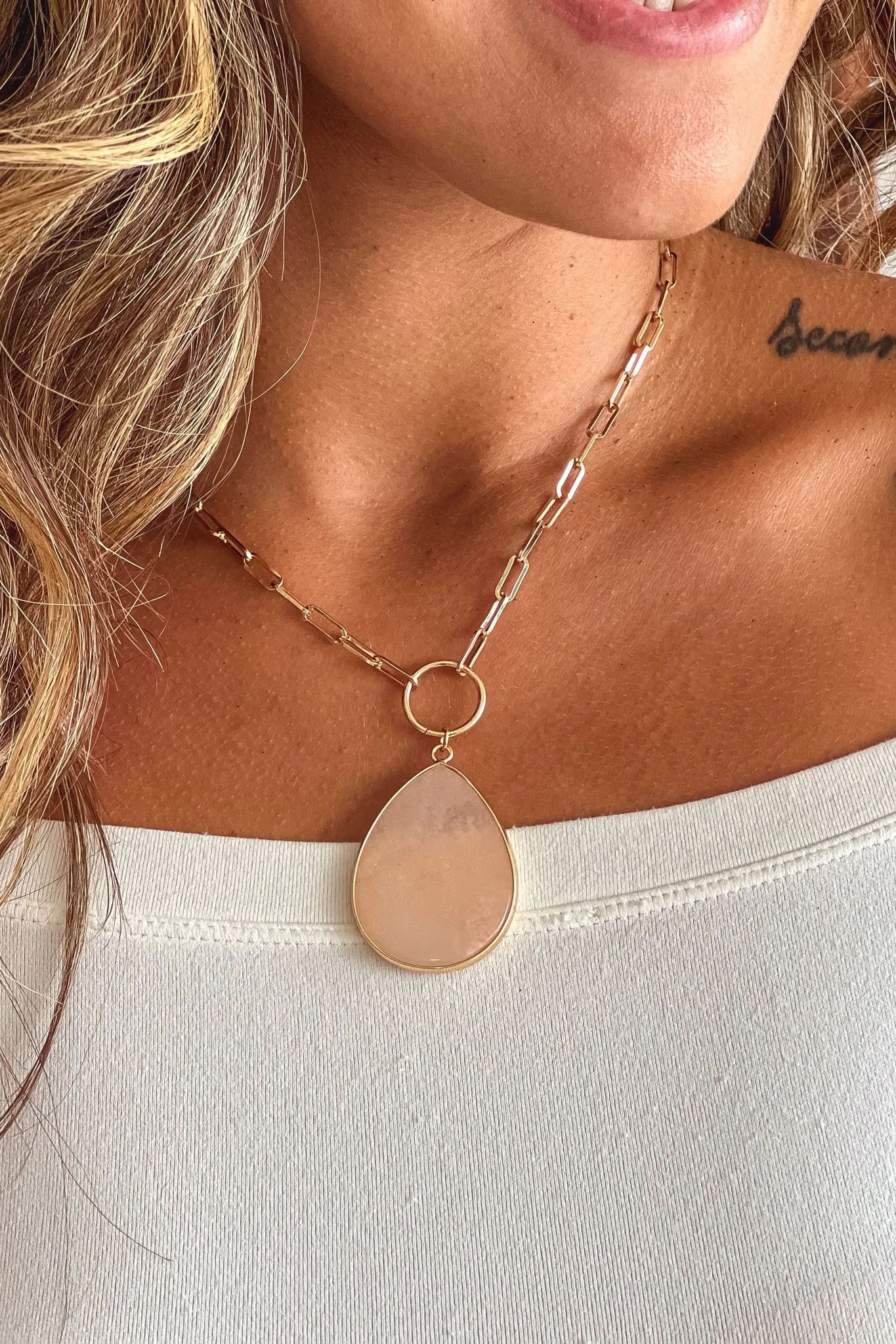 Rose Quartz Pendant Necklace