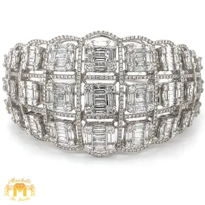 VVS/vs high clarity diamonds set in a 18k Gold Cleopatra Bangle Bracelet with Baguette and Round Diamonds